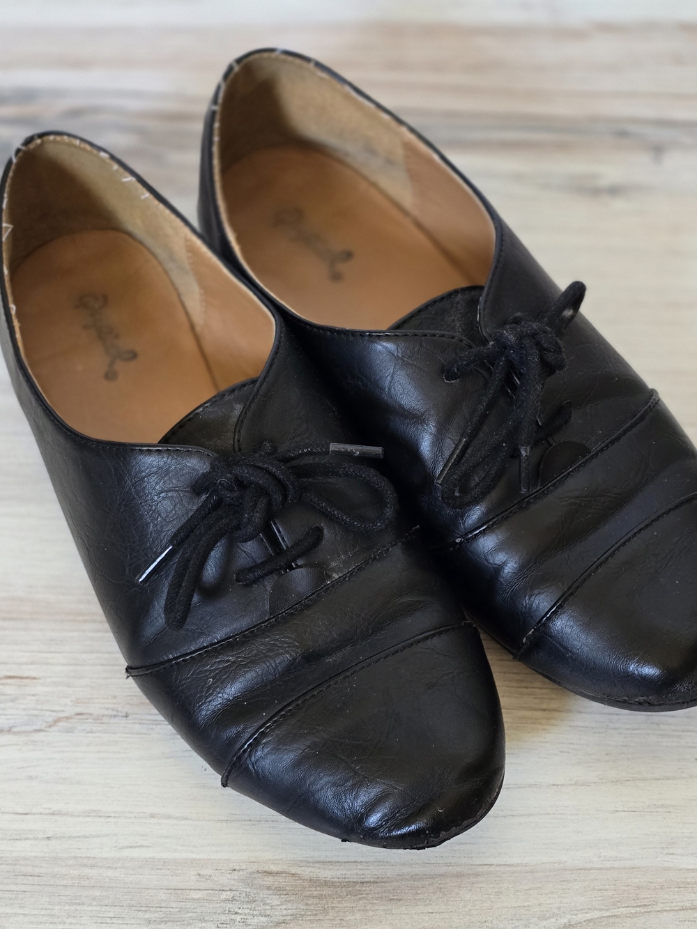 Black Lace-Up Leather Flats